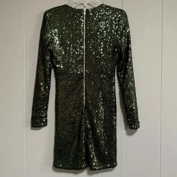 CHARLOTTE RUSSE Dark Green Sequin Long Sleeve Deep V Dress Ruching Size Small - Picture 2 of 7